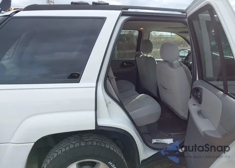 2007 Chevrolet Trailblazer Ls from USA, damaged, VIN 1GNDT13S172238179